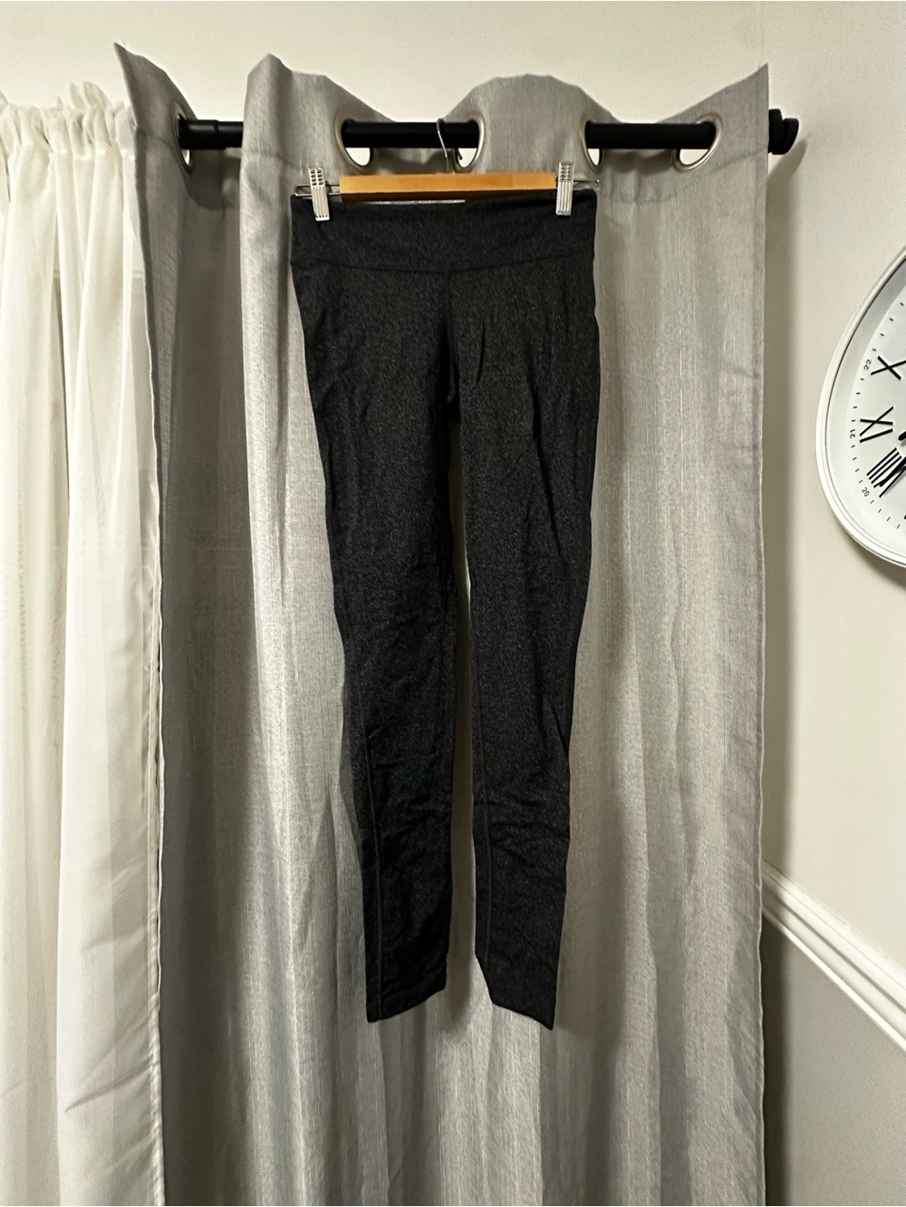 TNA Charcoal Gray High-Rise Performance Leggings